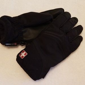 Swiss Tech waterproof insulated gloves size small